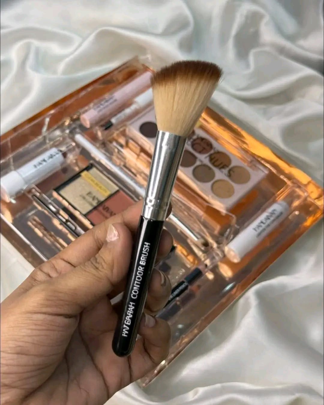 Handaiyan Ultimate Face Makeup Kit Set-11pcs - Image 9