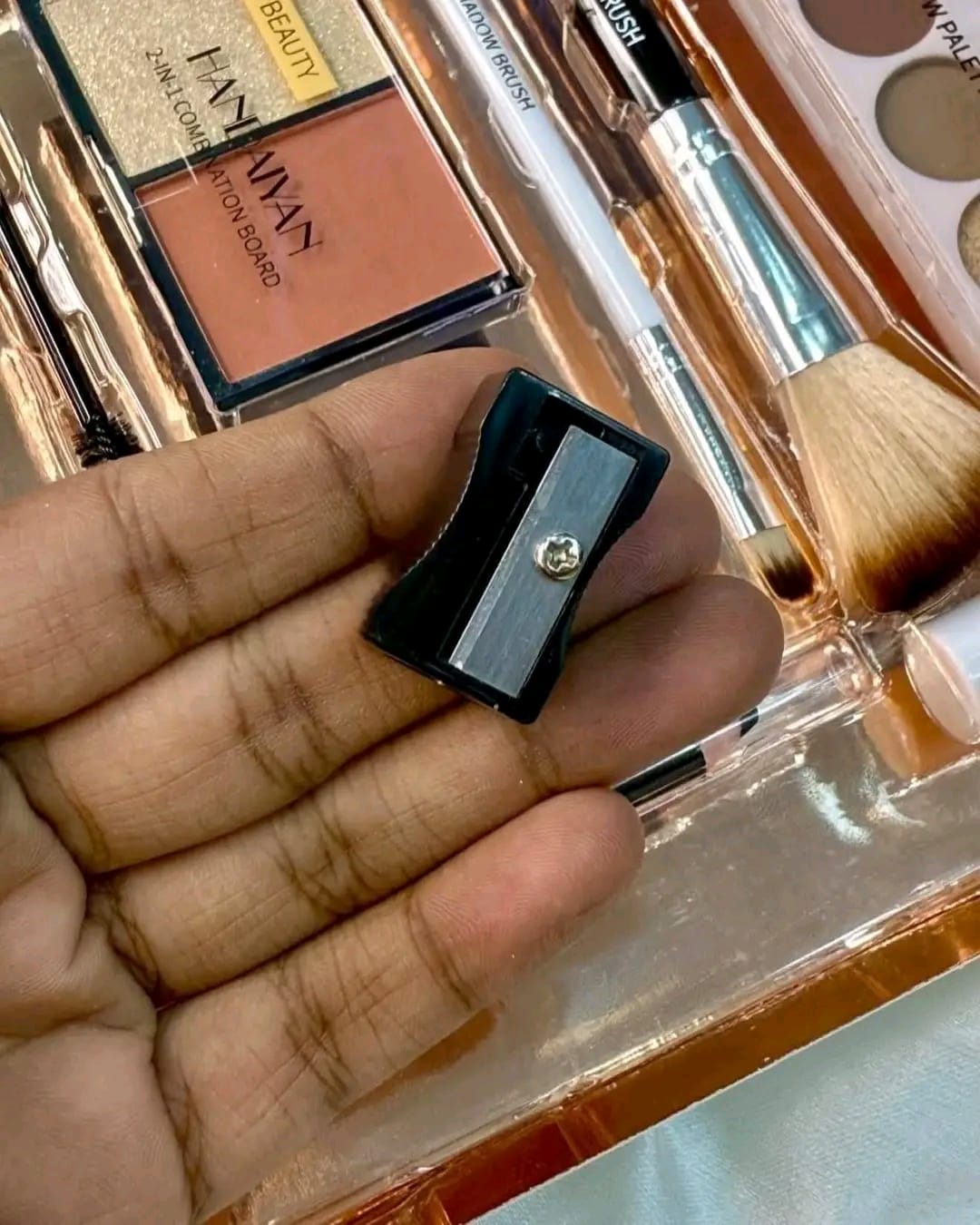 Handaiyan Ultimate Face Makeup Kit Set-11pcs - Image 11